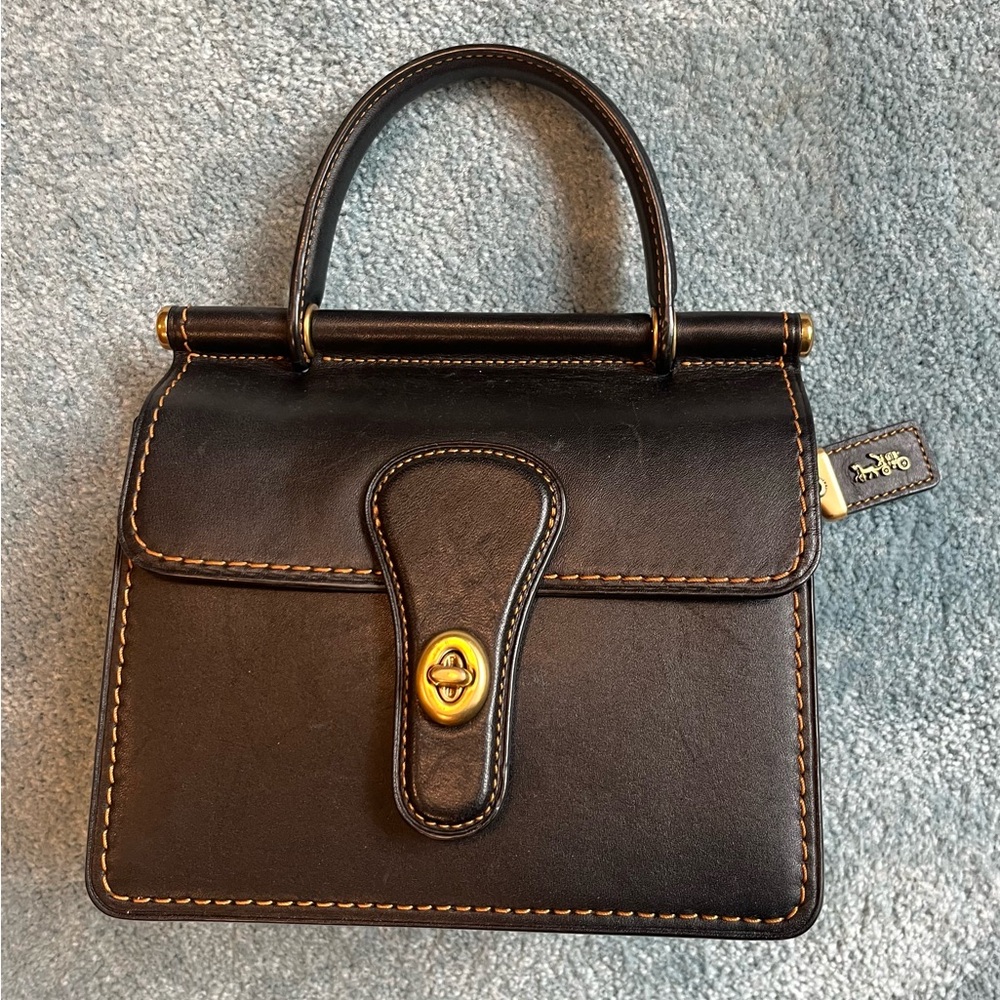 Coach Originals Willis 18 Black With Contract Stitching